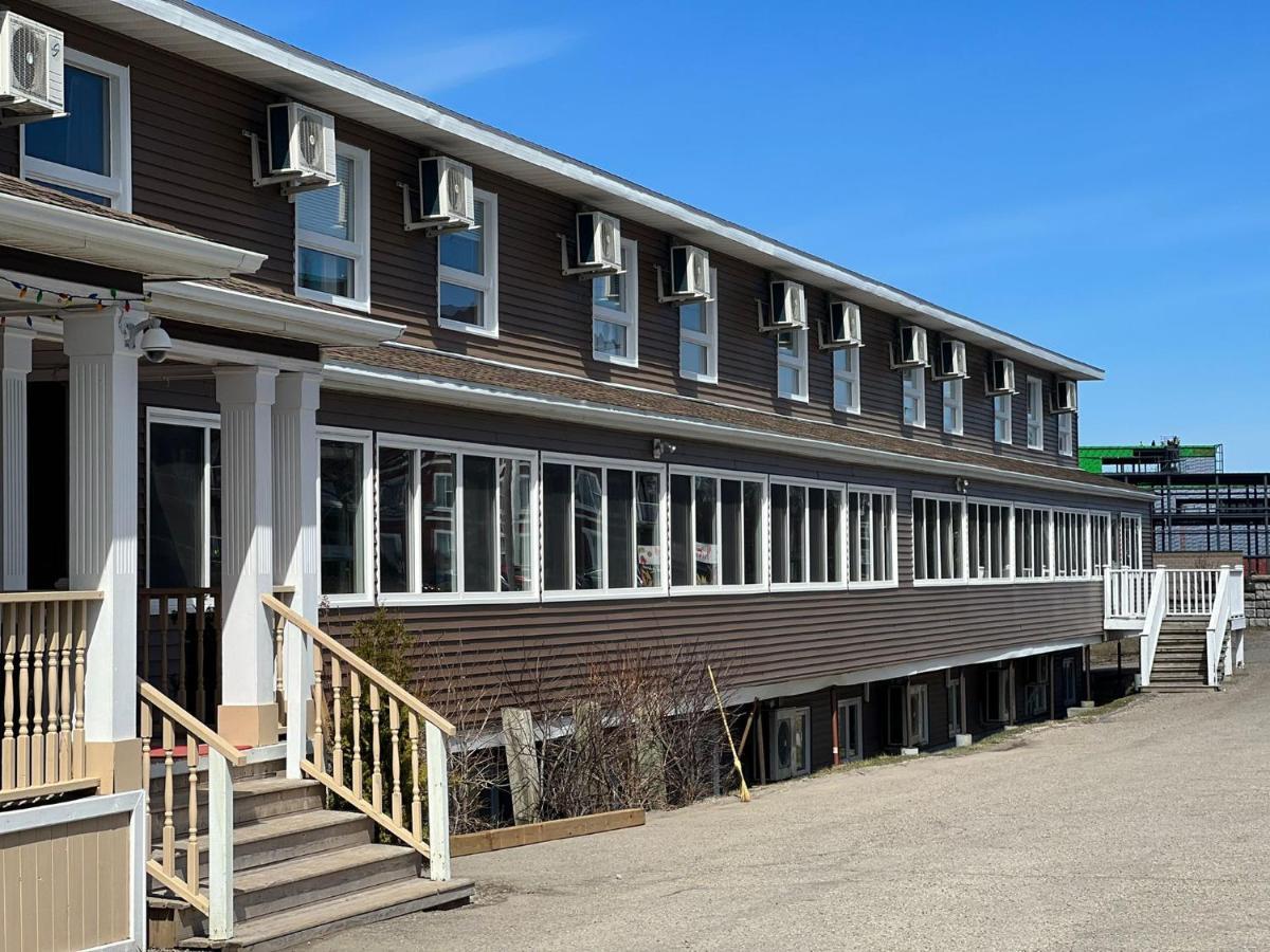 Harbourview Inn And Suites Сидни Екстериор снимка