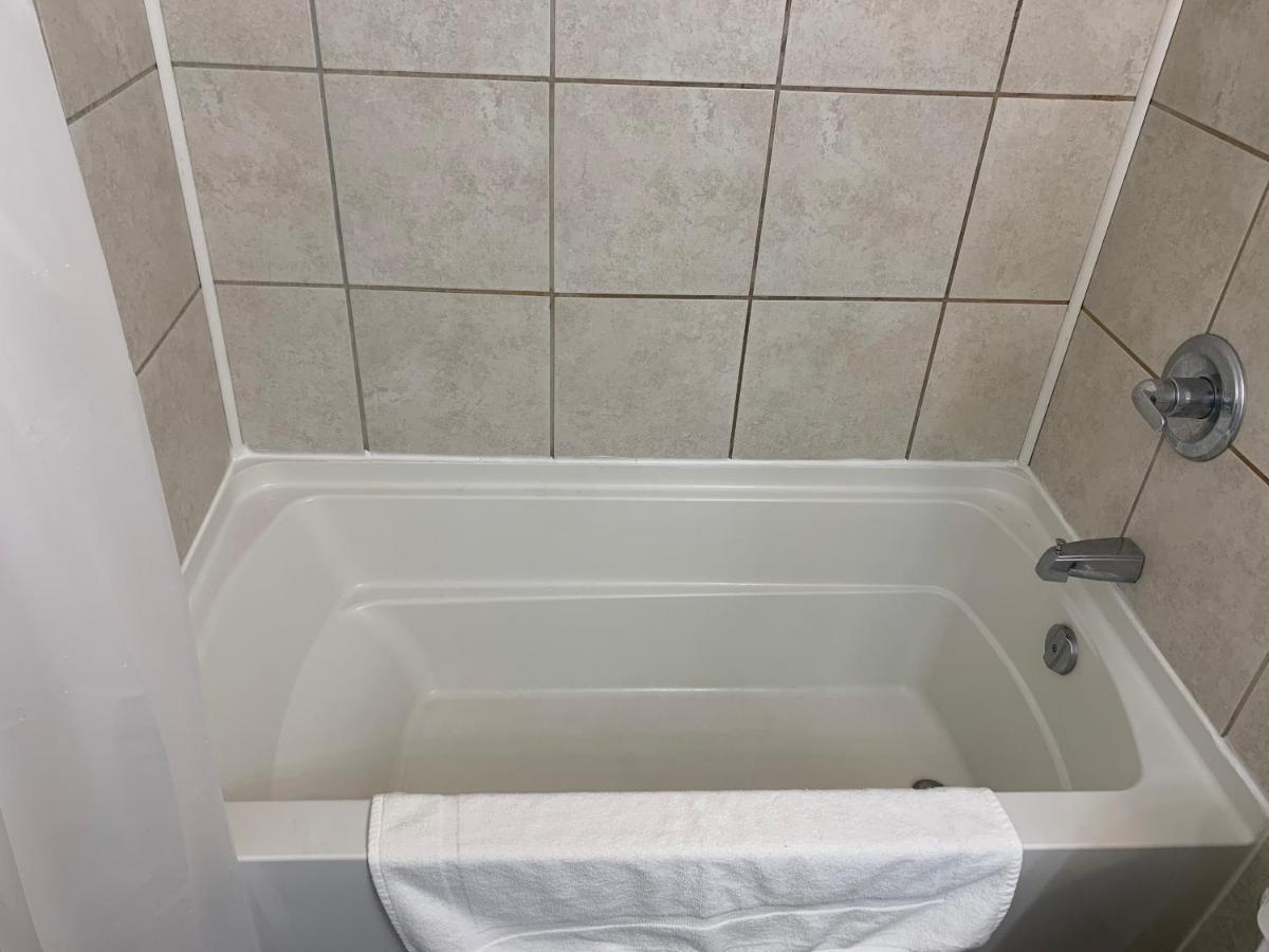 Harbourview Inn And Suites Сидни Екстериор снимка